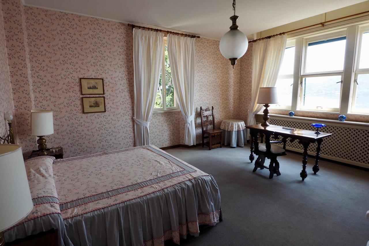 Bed and Breakfast Casa Mondadori Meina Exterior foto